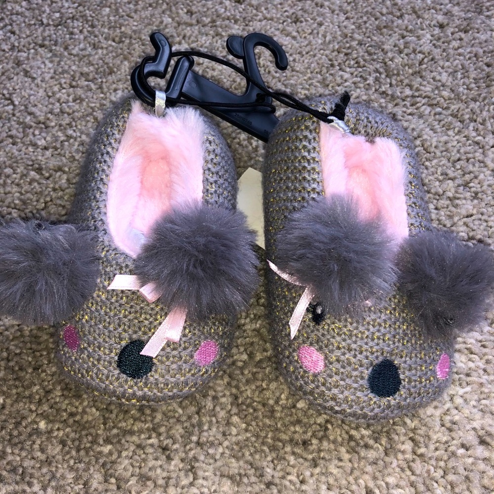 5/$25 Koala 🐨 Slippers NWT